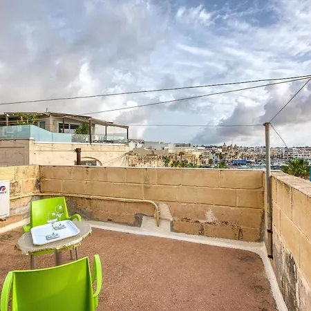 Seaview Townhouse, Steps From Market By 360 Estates * Marsaxlokk