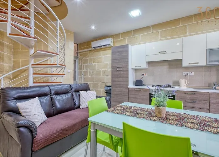 شقة Seaview Townhouse, Steps From Market By 360 Estates مرسلوك