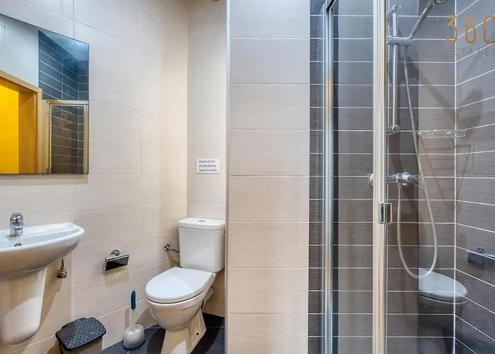 Seaview Townhouse, Steps From Market By 360 Estates مرسلوك