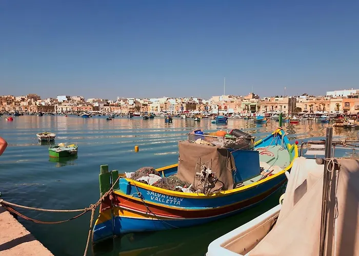 Seaview Townhouse, Steps From Market By 360 Estates