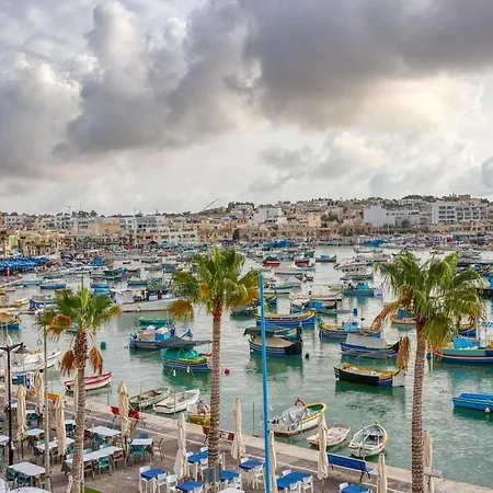 Apartment Seaview Townhouse, Steps From Market By 360 Estates Marsaxlokk