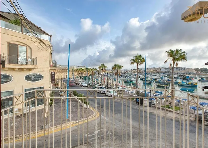 Seaview Townhouse, Steps From Market By 360 Estates Marsaxlokk