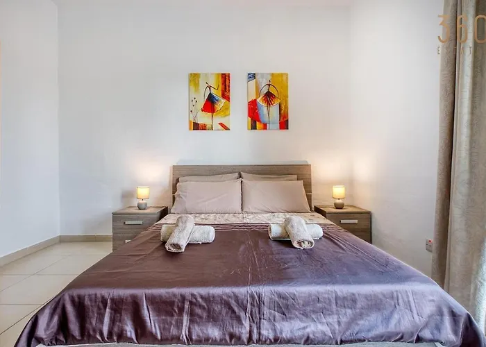 Seaview Townhouse, Steps From Market By 360 Estates Marsaxlokk